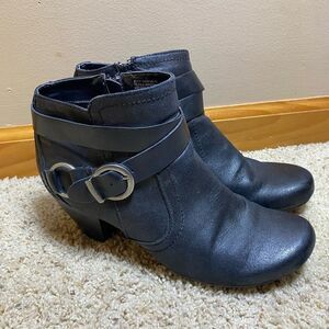 Baretraps Black Ankle Booties Boots 9